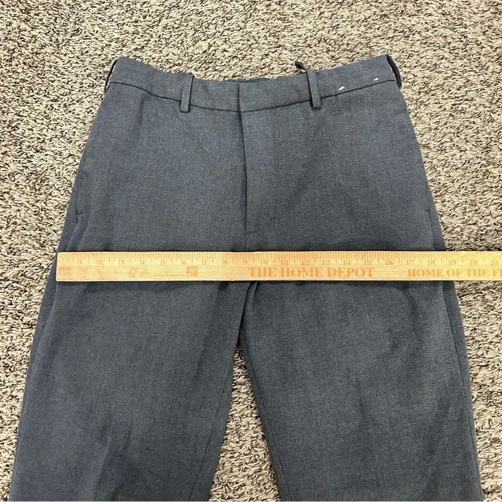Uniqlo Men's Classic Gray Ankle Pants Inner Drawstring